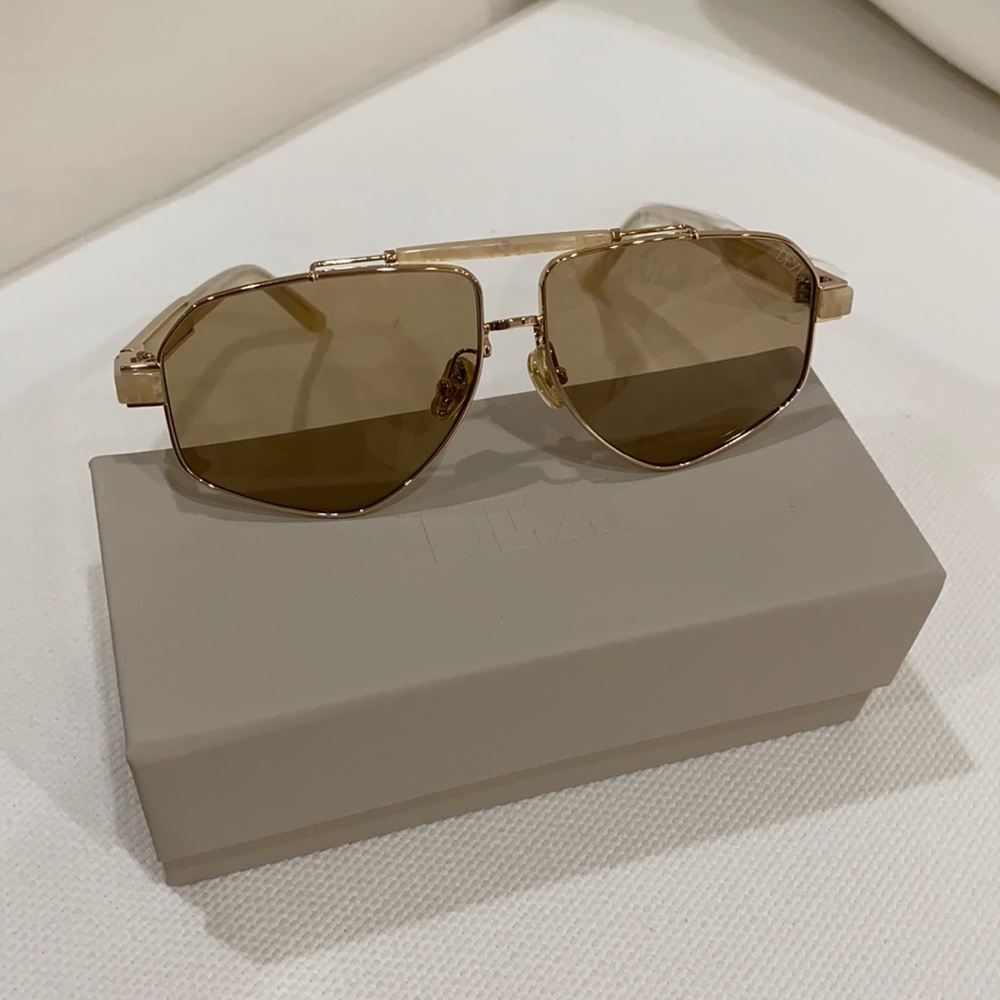 New Dezi 6FT Sunglasses